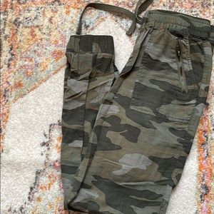 Garage camo joggers